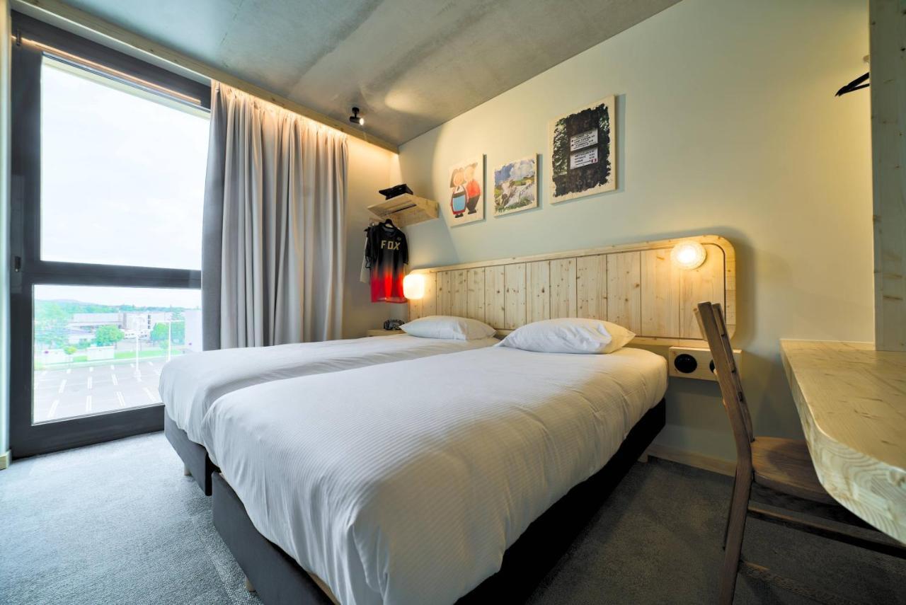Greet Hotel Cernay Mulhouse Zewnętrze zdjęcie